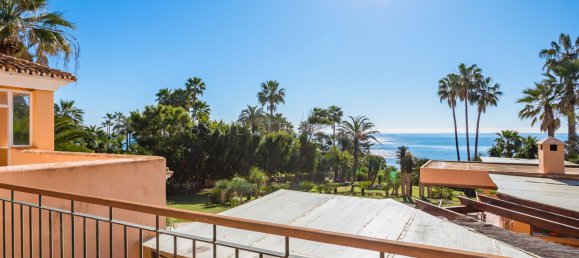 8 bedrooms Villa in Estepona, Spain No. 24231 11
