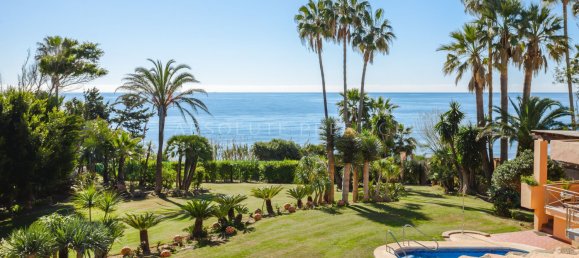 8 bedrooms Villa in Estepona, Spain No. 24231 21