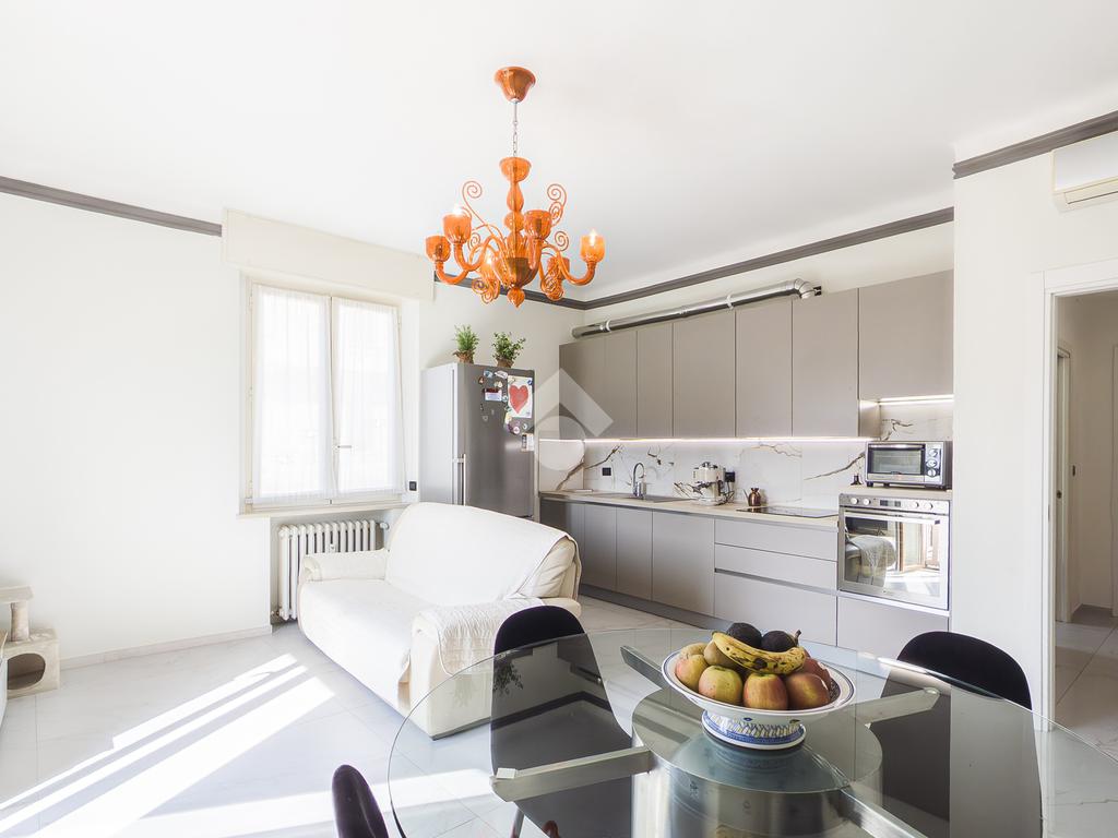 3 bedrooms Apartment in Milan, Italy No. 378862