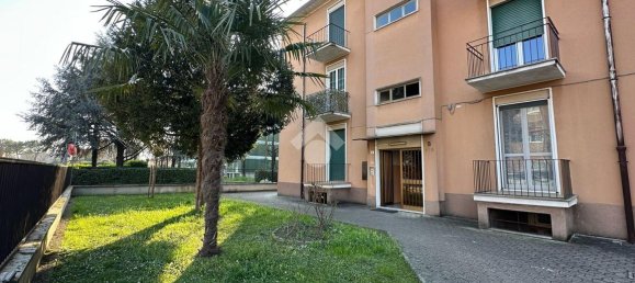 Квартира с 3 комнатами в Треццо суль Адда, Италия № 26385 2