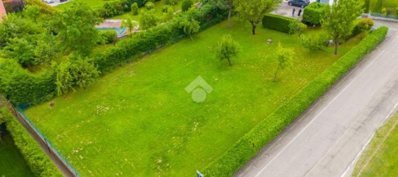900m² Land in Quattro Castella, Italy No. 114358 4