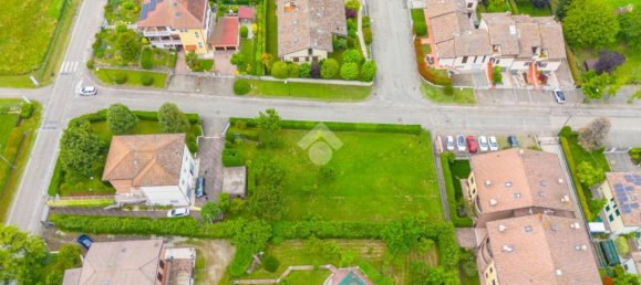 900m² Land in Quattro Castella, Italy No. 114358 17