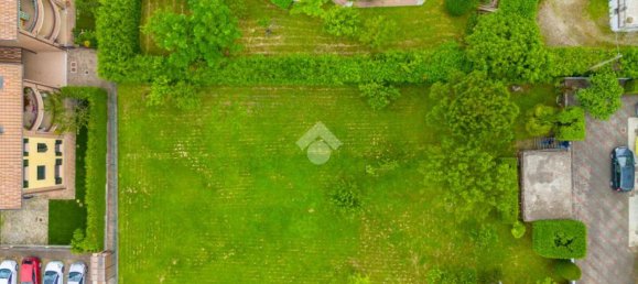 900m² Land in Quattro Castella, Italy No. 114358 21