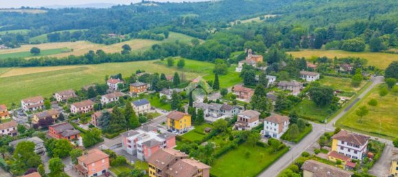 900m² Land in Quattro Castella, Italy No. 114358 23