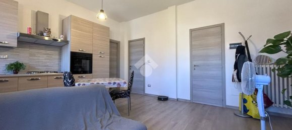 3 Schlafzimmer Wohnung in Arezzo, Italy, Nr. 358274 2