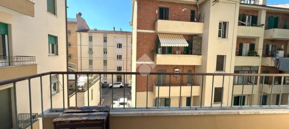 3 Schlafzimmer Wohnung in Arezzo, Italy, Nr. 358274 12