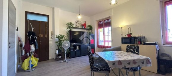 3 Schlafzimmer Wohnung in Arezzo, Italy, Nr. 358274 4