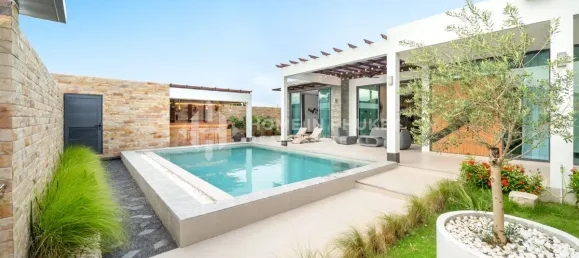 3 bedrooms House in Phuket, Thailand No. 61272 2