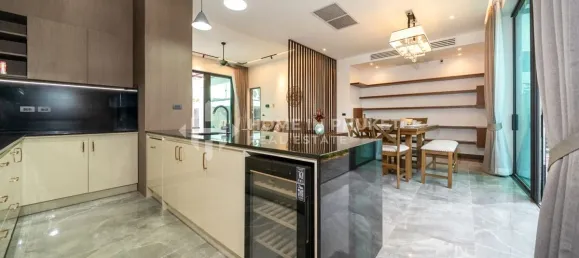 3 bedrooms House in Phuket, Thailand No. 61272 11