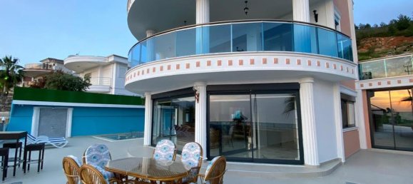 Villa de 5+1 en Kestel, Turkey No. 15666 16