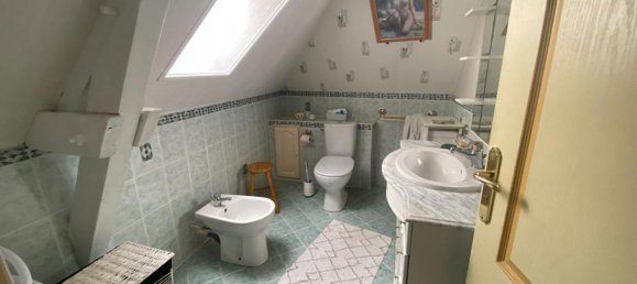 2 Schlafzimmer Haus in Tournon-Saint-Pierre, France, Nr. 290561 10