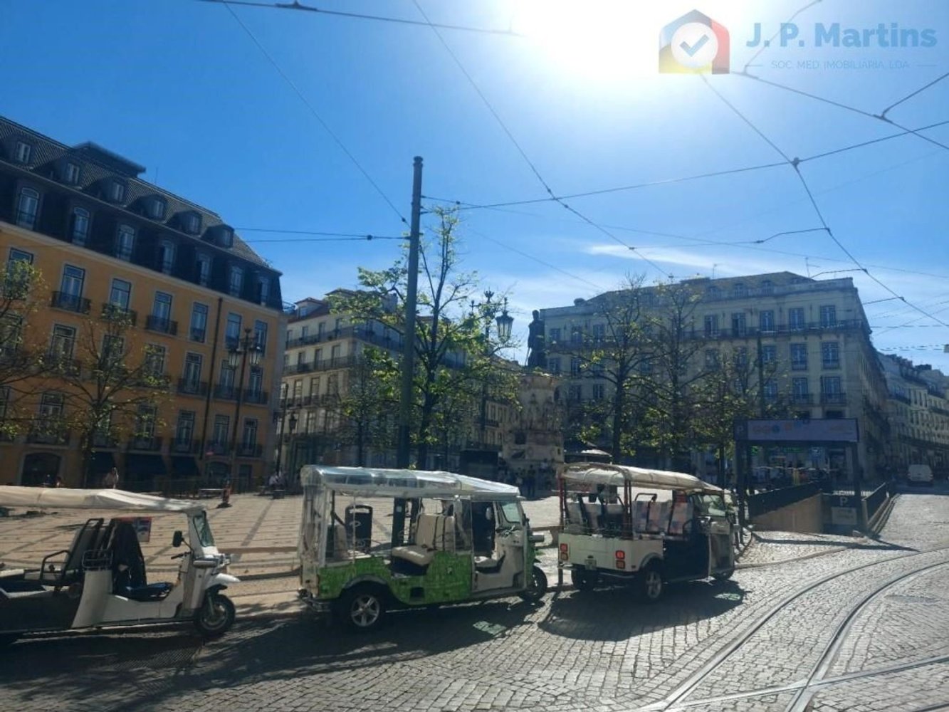 44m² Office in Lisbon, Portugal No. 94106