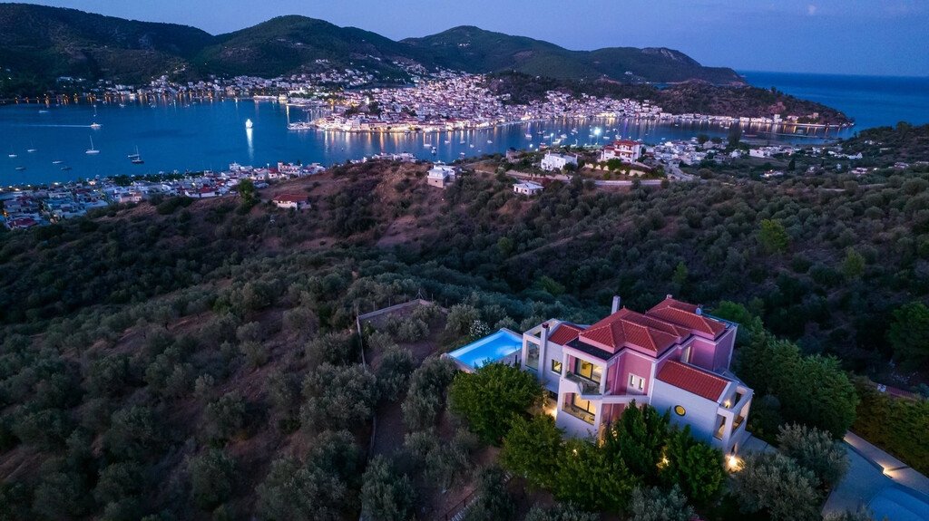 Вилла 450м² в Микены, Греция № 2053