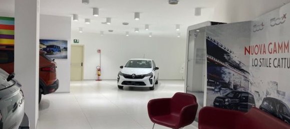 Gewerbliche Immobilie in Termini Imerese, Italy 1100m², Nr. 48341 14