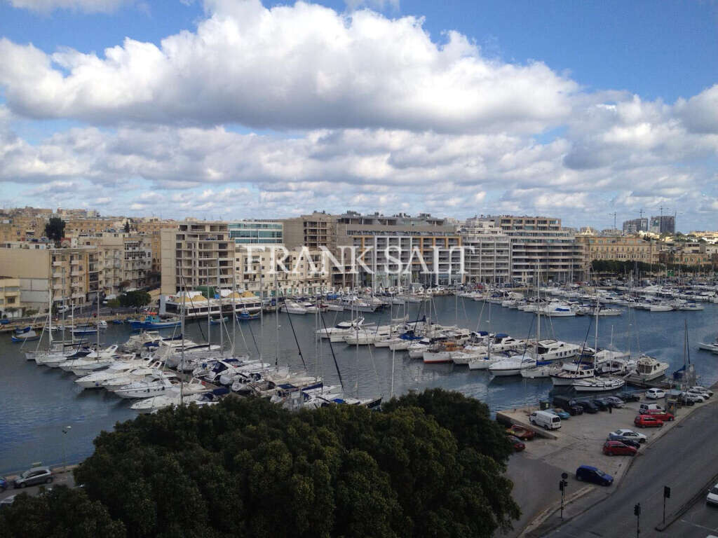 3 bedrooms Apartment in Pieta, Malta No. 4243