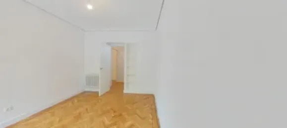 3 غرف نوم شقة في Madrid, Spain رقم 176752 10