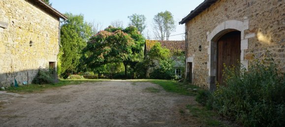 5 bedrooms House in Busserolles, France No. 278140 9