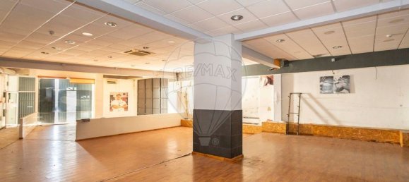 Almacén en Seixal, Portugal 230 m² No. 88678 3