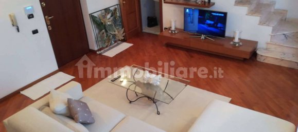 Apartamento de 2 dormitorios en Vigevano, Italy No. 313399 8