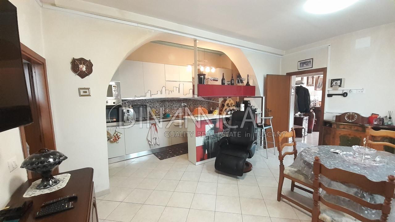 4 rooms House in San Miniato, Italy No. 235597