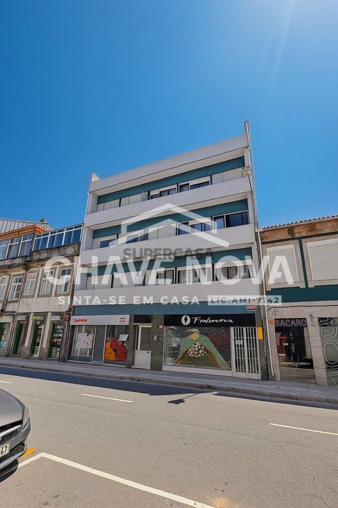 3 bedrooms Duplex in Porto, Portugal No. 244100