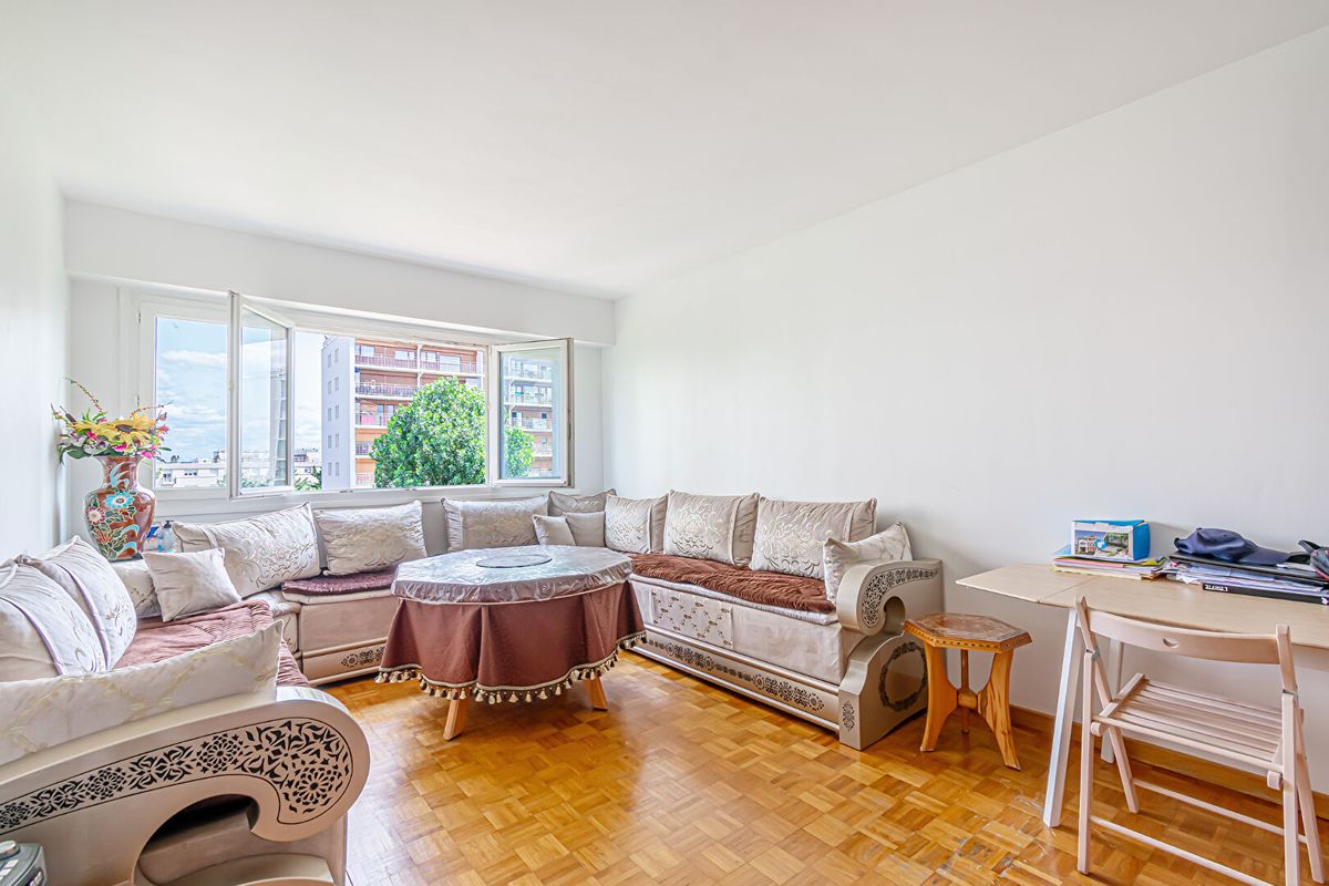 Apartamento de 1 dormitorio en Thiais, France No. 166049