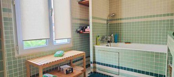 4 Schlafzimmer Haus in Montfermeil, France, Nr. 140915 8