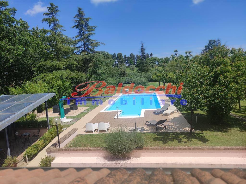 5-salle Maison à Pesaro, Italy No. 102805