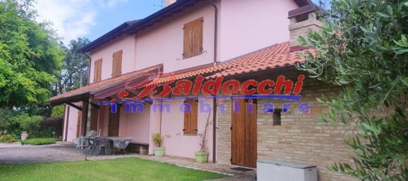 5-salle Maison à Pesaro, Italy No. 102805 2