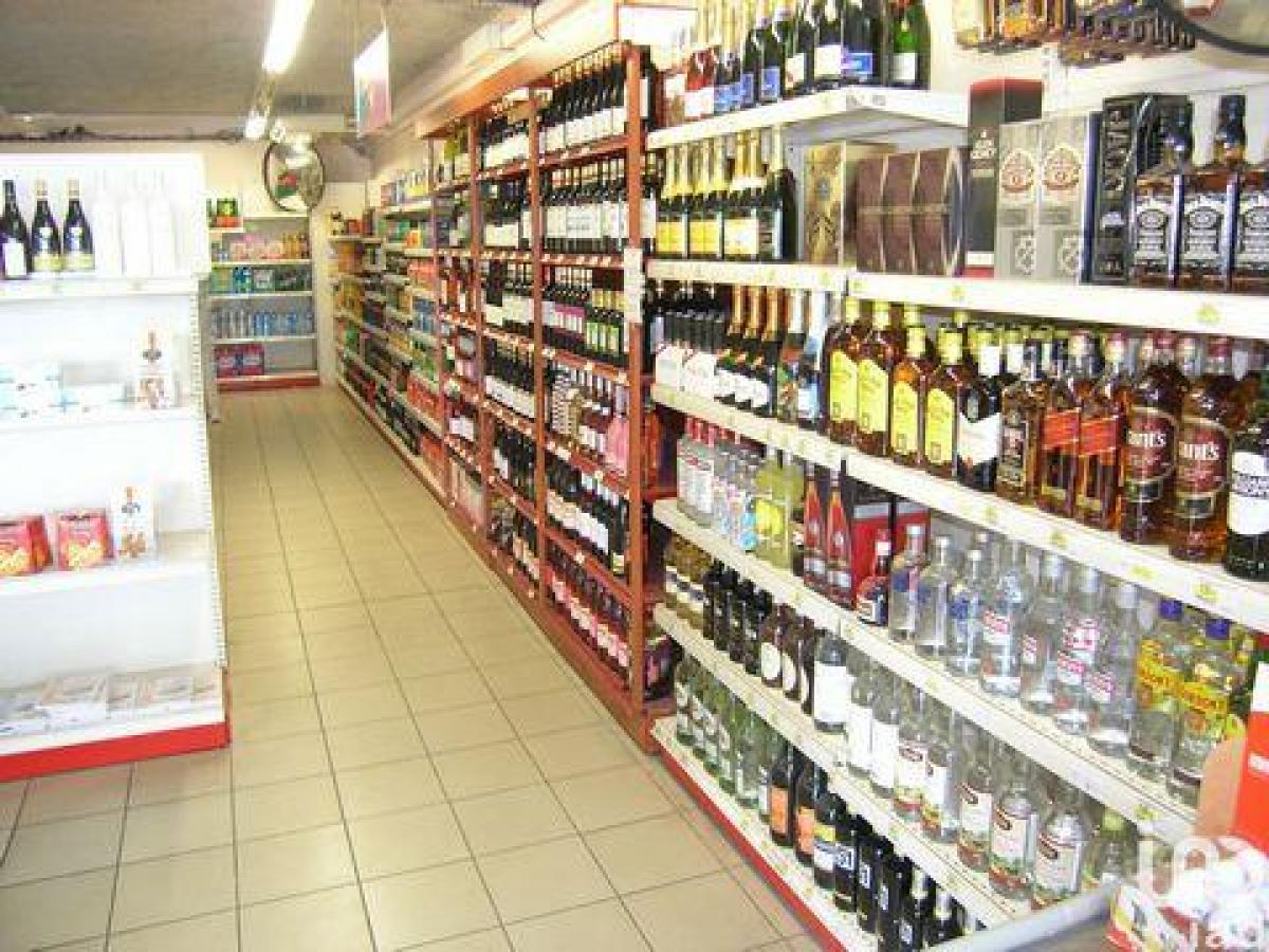 150m² Factory in Manosque, France No. 18028