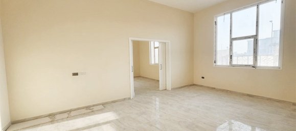 10 bedrooms Villa in Abu Dhabi, UAE No. 37747 9