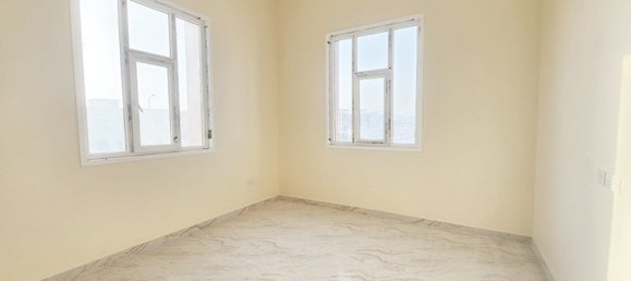 10 bedrooms Villa in Abu Dhabi, UAE No. 37747 12