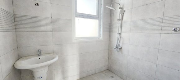 10 bedrooms Villa in Abu Dhabi, UAE No. 37747 19