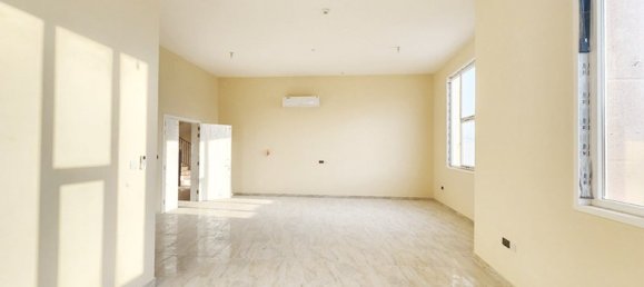 10 bedrooms Villa in Abu Dhabi, UAE No. 37747 4