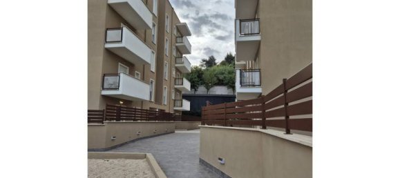 Квартира с 2 спальнями в Рим, Италия № 202223 2