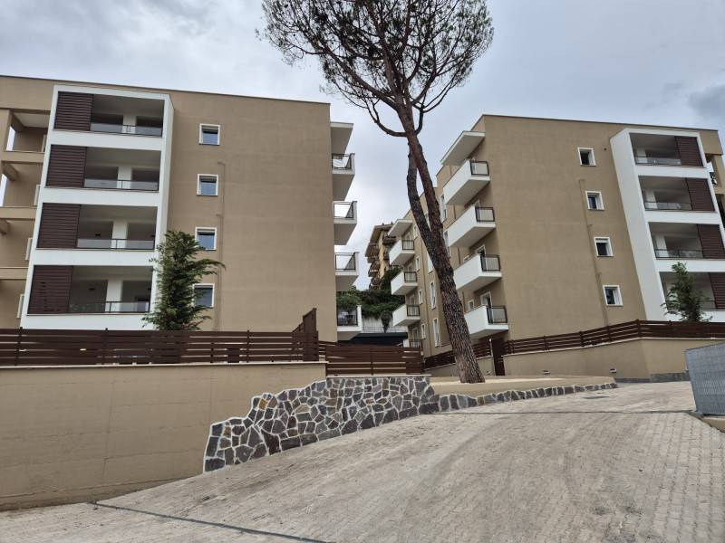 Квартира с 2 спальнями в Рим, Италия № 202223