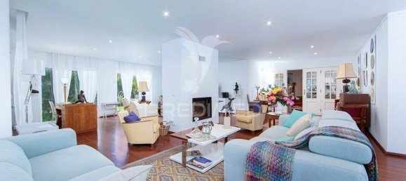 6 bedrooms House in Sesimbra, Portugal No. 111018 15