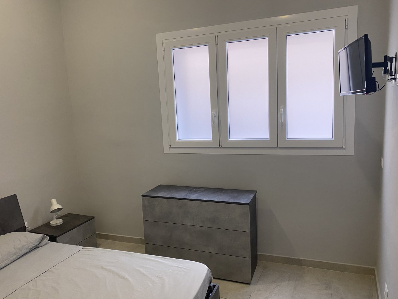 Квартира с 1 спальней в Милан, Италия № 240343