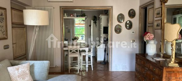 Квартира с 2 спальнями в Корчано, Италия № 355442 5