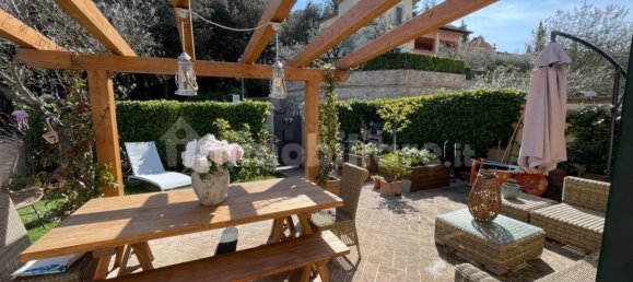 Квартира с 2 спальнями в Корчано, Италия № 355442 22