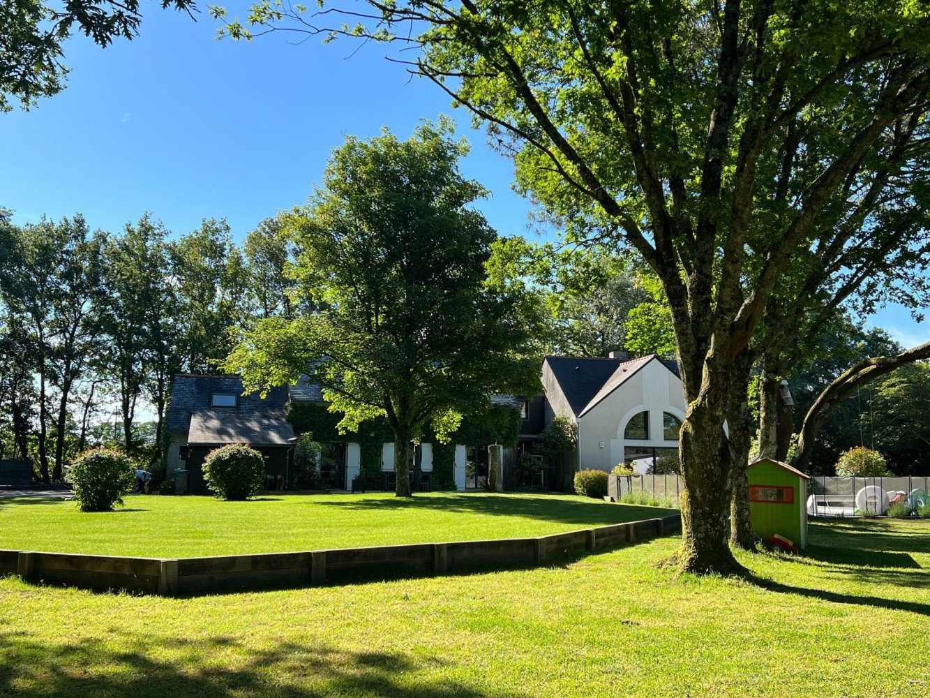 Casa de 6 dormitorios en Vigneux-de-Bretagne, France No. 283803