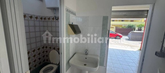2 rooms Commercial property in Rome, Italy No. 333998 8