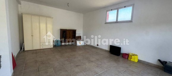 2 rooms Commercial property in Rome, Italy No. 333998 12