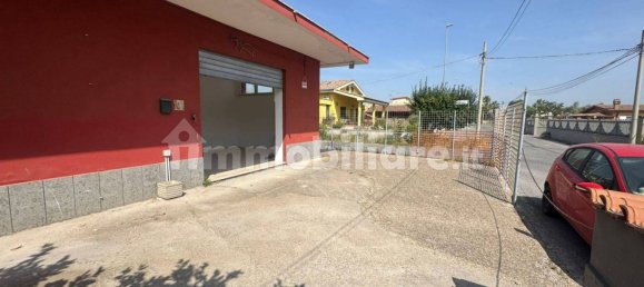 2 rooms Commercial property in Rome, Italy No. 333998 4