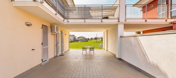 3 rooms Apartment in Cherasco, Italy No. 14711 27