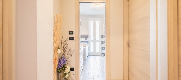 3 rooms Apartment in Cherasco, Italy No. 14711 20