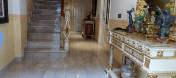 4 bedrooms House in El Realengo, Spain No. 136494 14