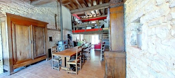 4 bedrooms House in Jura, France No. 318037 3