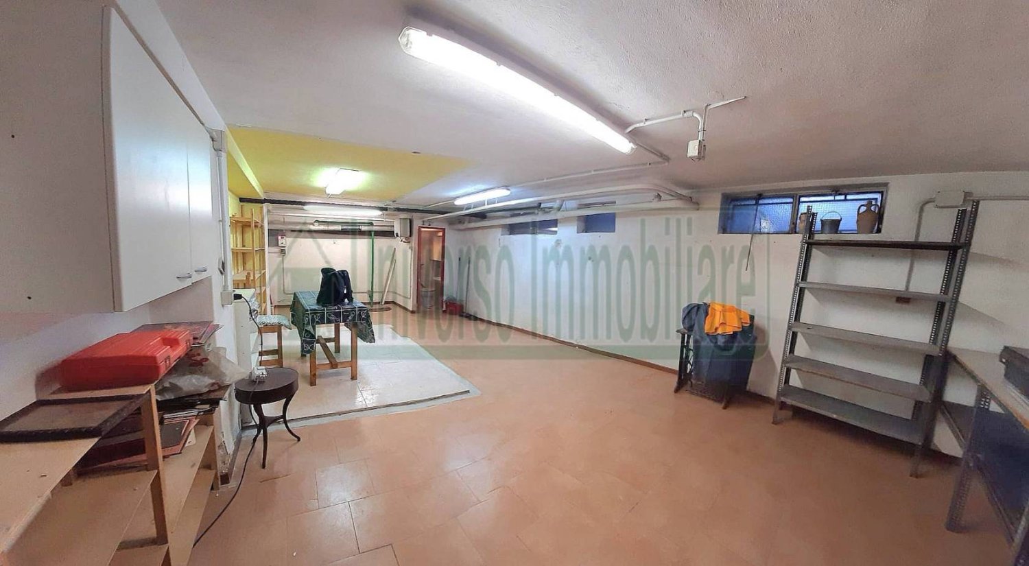 1-Zimmer Gewerbliche Immobilie in Cesano Boscone, Italy, Nr. 176248