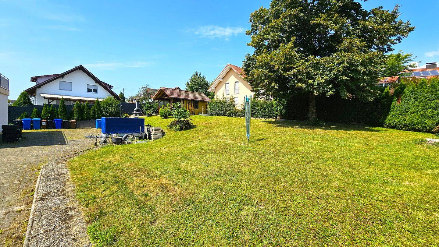 542m² Building in Waldshut, Germany No. 315557